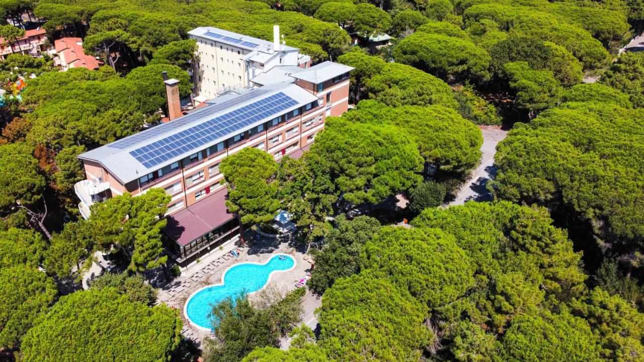 Meridiana Family & Nature Hotel Марина-Ромеа Экстерьер фото